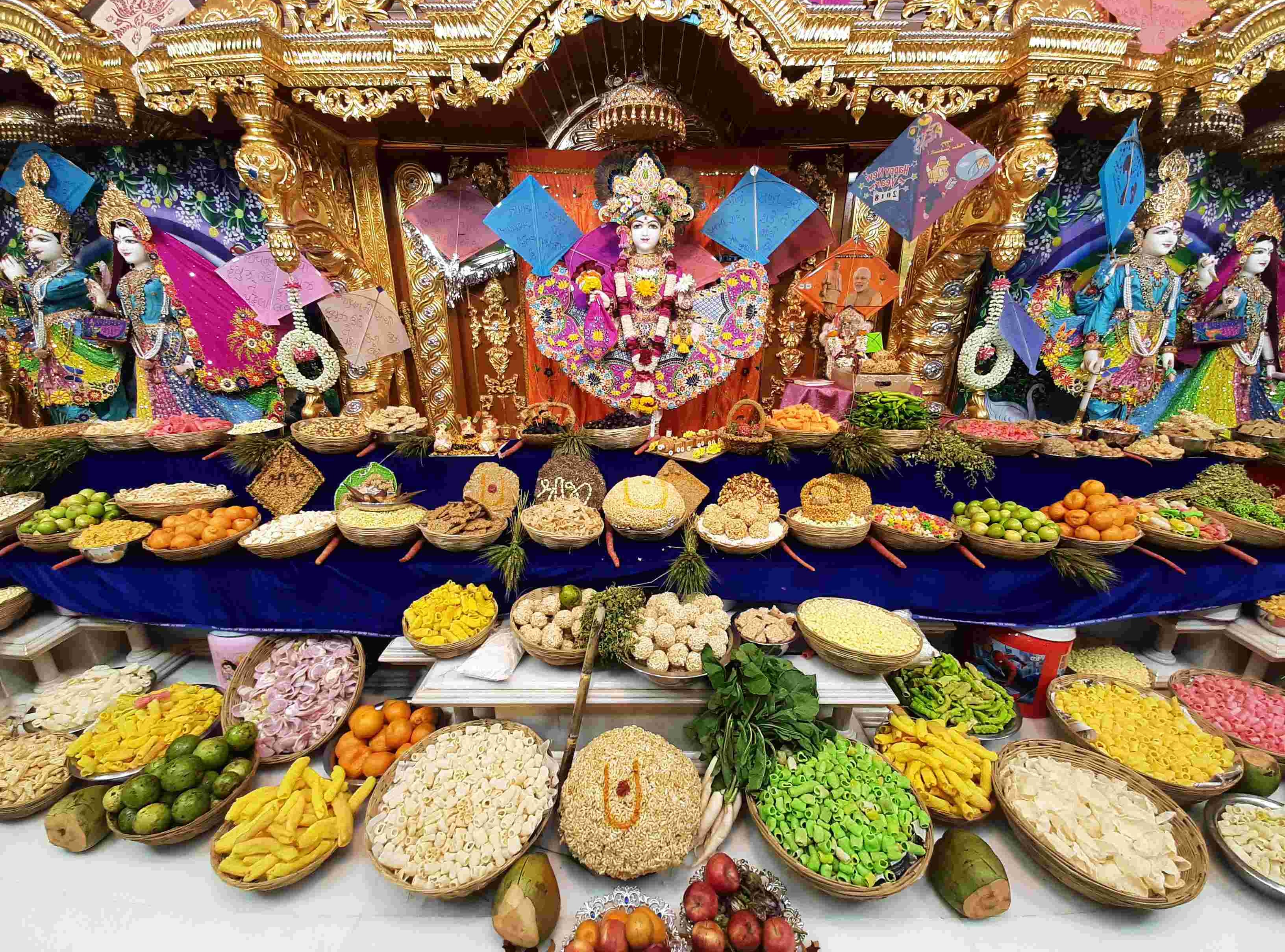 Makarsankranti Hatdi Darshan - Mumbai | Swaminarayan Gurukul Rajkot ...