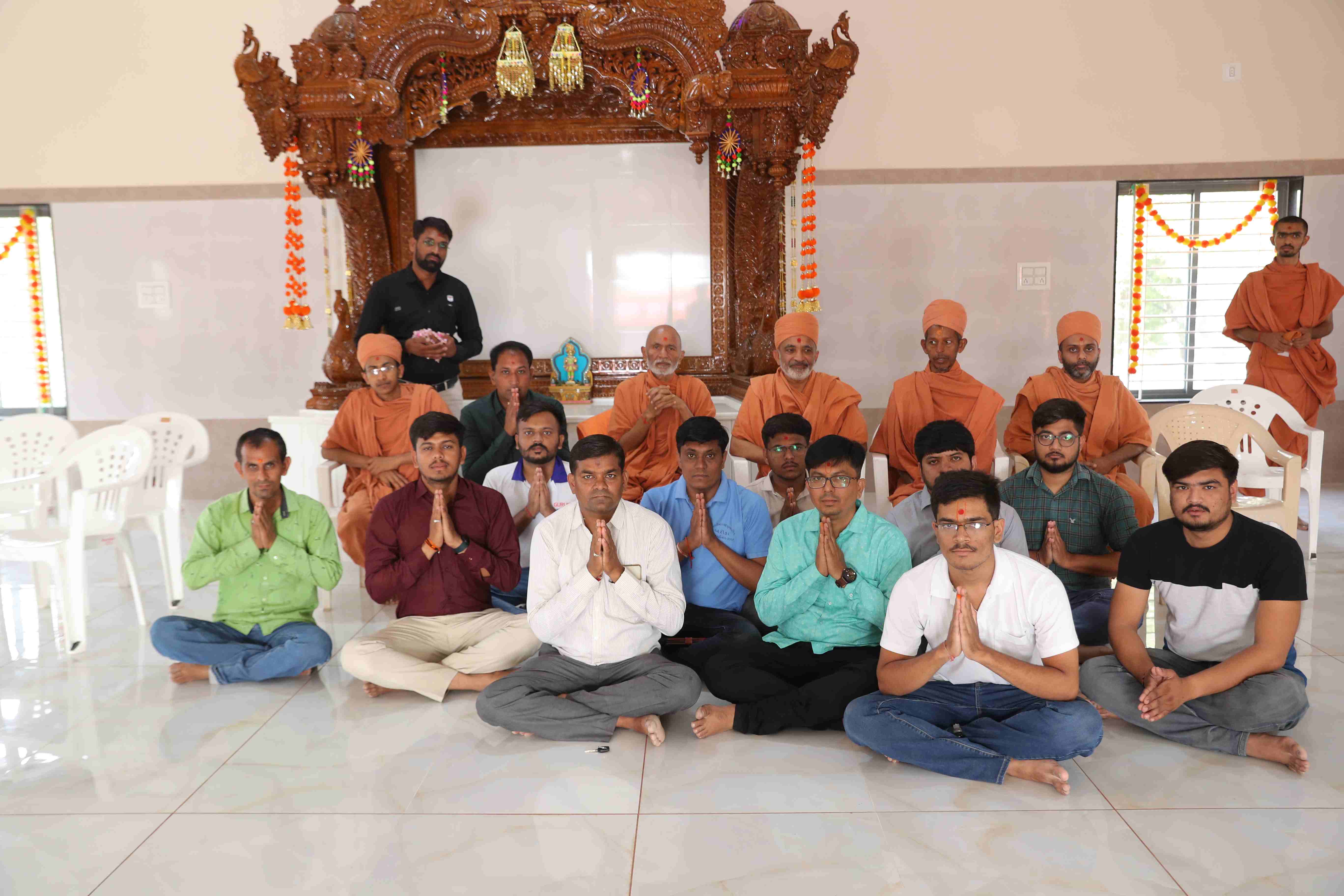 Murti Pratishtha of Swaminarayan Mandir Aroda | Swaminarayan Gurukul