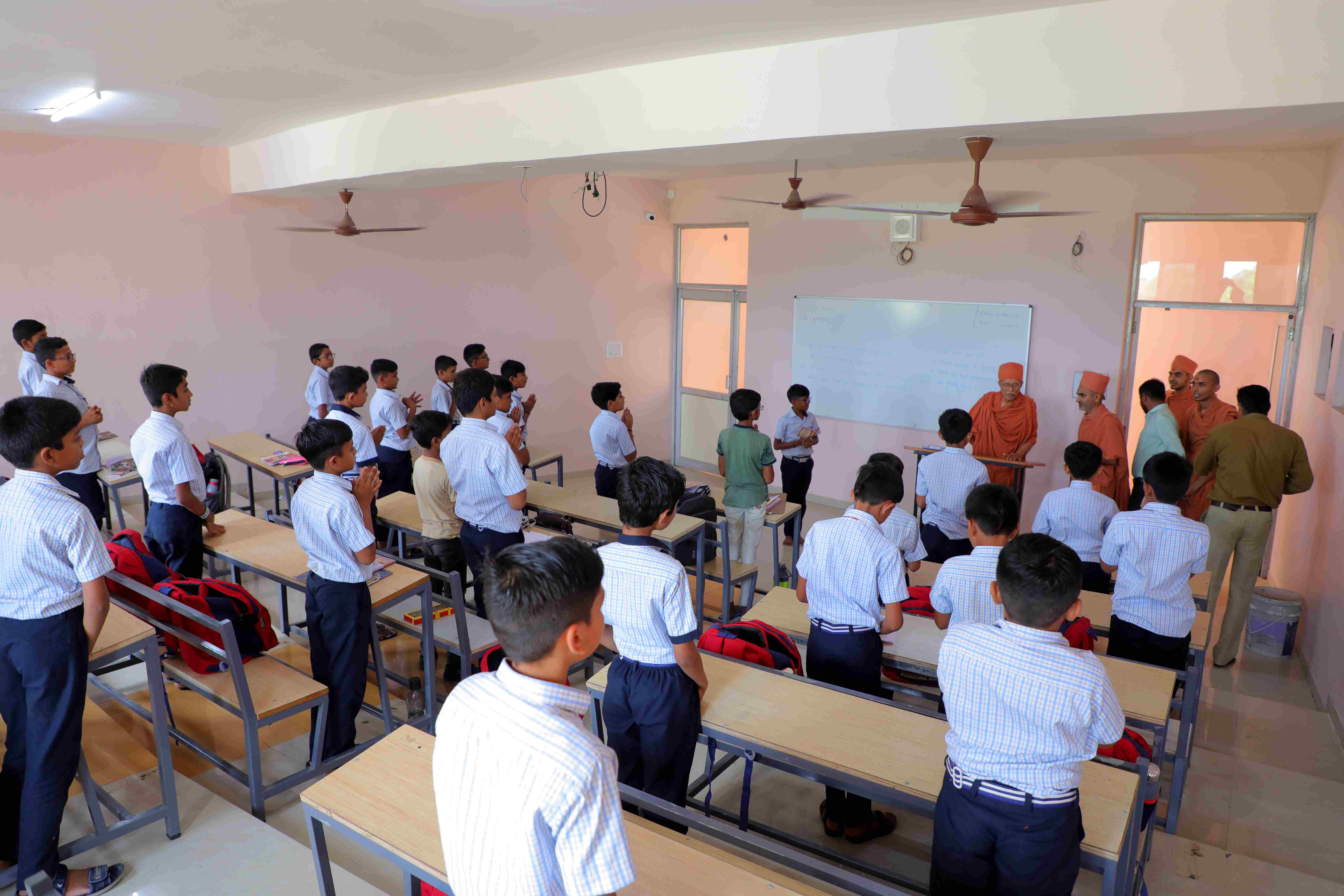 Pu. Gurumaharaj Visits at Tramba Gurukul | Swaminarayan Gurukul Rajkot ...